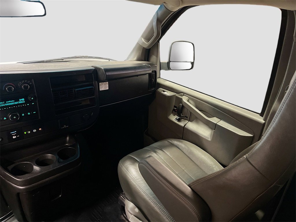 Used 2024 Chevrolet Express 2500 w/ Driver Convenience Package image 21