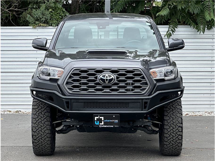 Used 2022 Toyota Tacoma TRD Sport w/ Technology Package AWD/4WD image 7