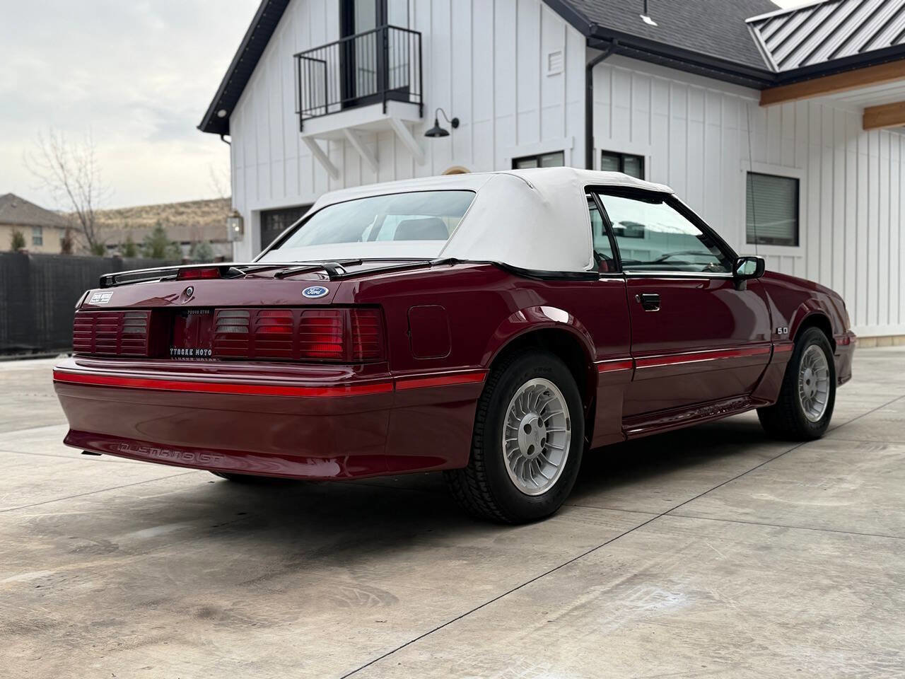 Used 1988 Ford Mustang GT image 15