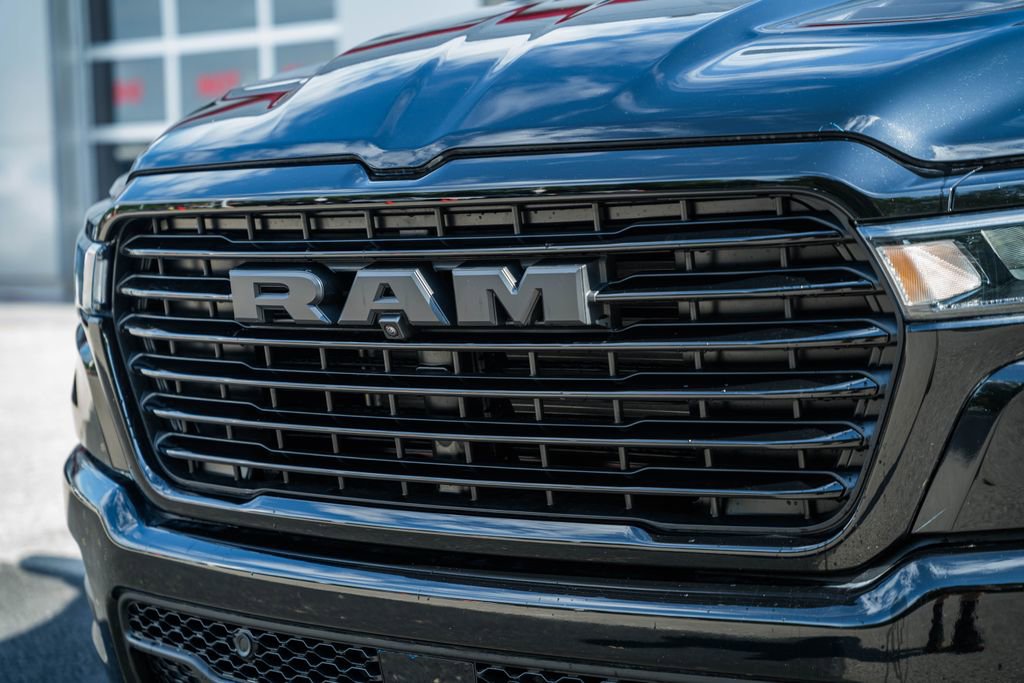 New 2026 RAM 1500 Laramie AWD/4WD image 12