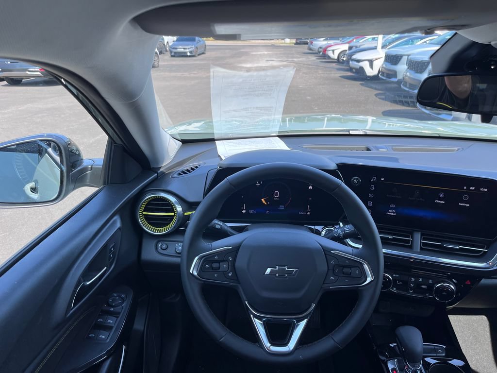 Used 2026 Chevrolet Trax ACTIV w/ Driver Confidence Package FWD image 18