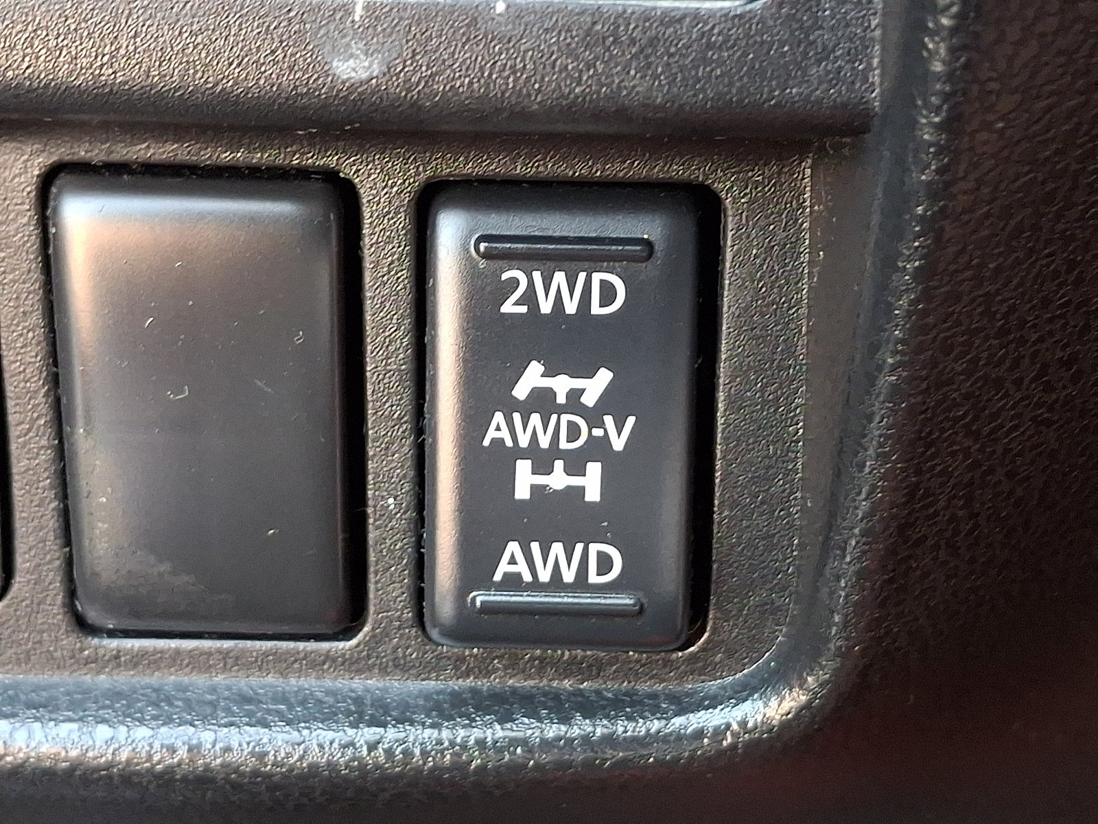 Used 2011 Nissan Juke SV AWD/4WD image 22