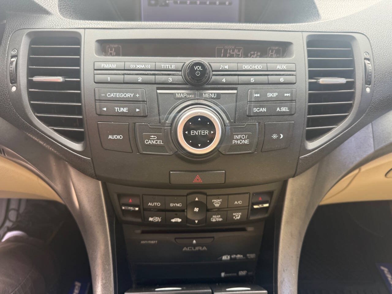 Used 2014 Acura TSX w/ Technology Package FWD image 17