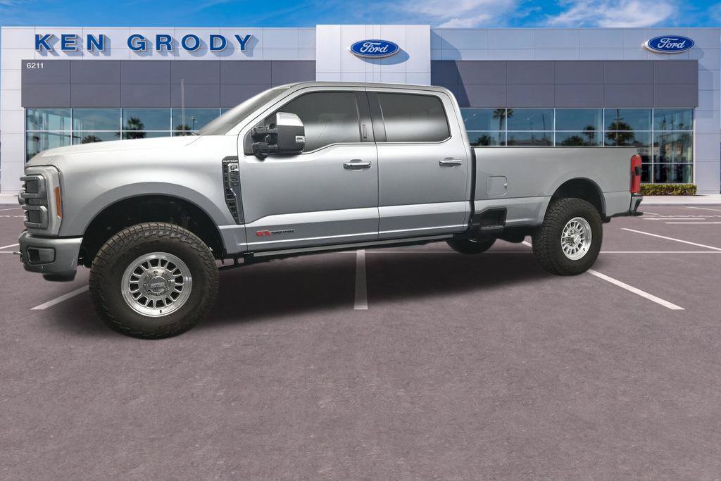 Used 2023 Ford F350 Platinum AWD/4WD image 9