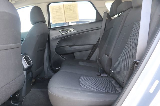 Used 2025 Kia Sportage LX image 11