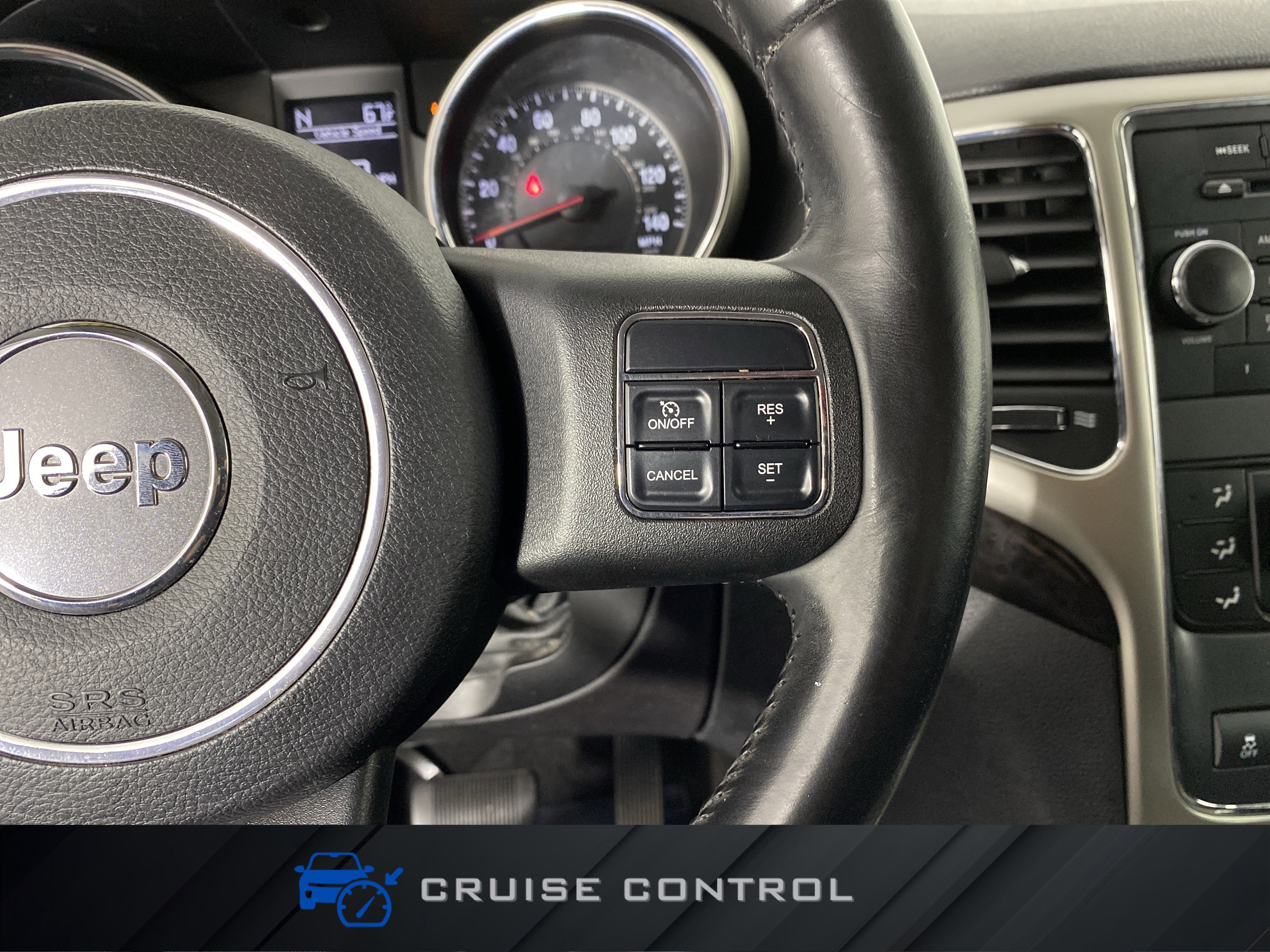 Used 2011 Jeep Grand Cherokee Laredo AWD/4WD image 19
