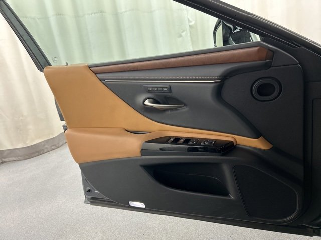 Used 2022 Lexus ES 350 w/ Premium Package image 21