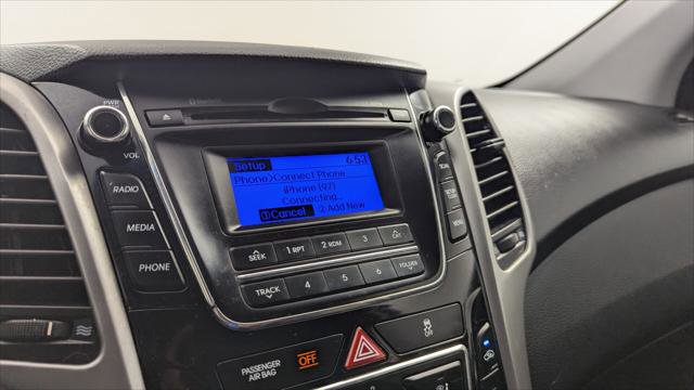 Used 2017 Hyundai Elantra GT image 26