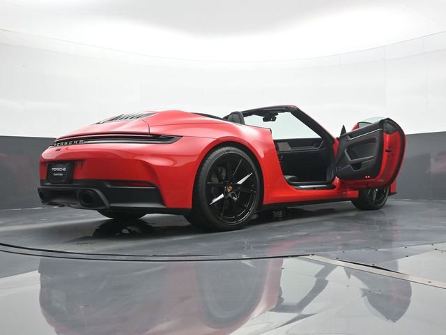 Certified 2025 Porsche 911 Carrera RWD image 21