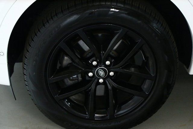 Certified 2025 Land Rover Discovery Sport S image 38