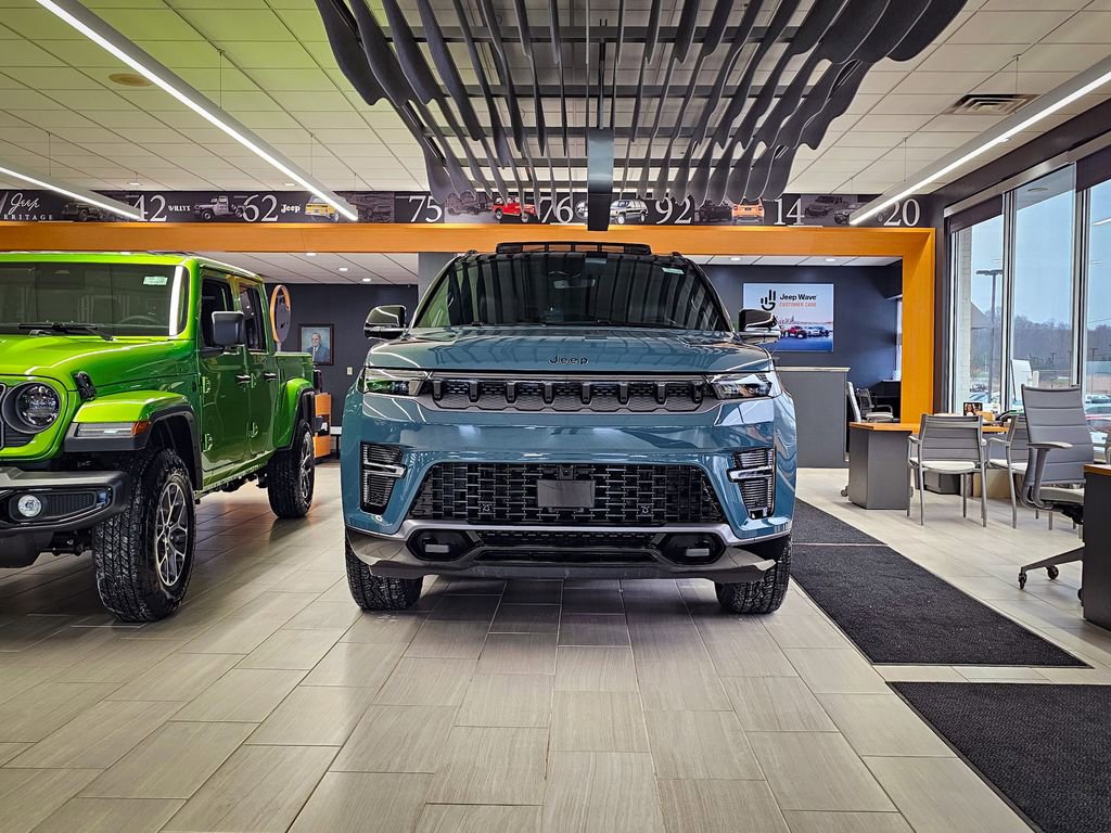 New 2026 Jeep Grand Wagoneer 4WD image 3