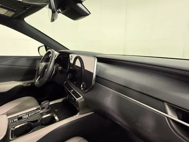 Used 2025 Lexus RX 350 Premium w/ Convenience Package FWD image 32