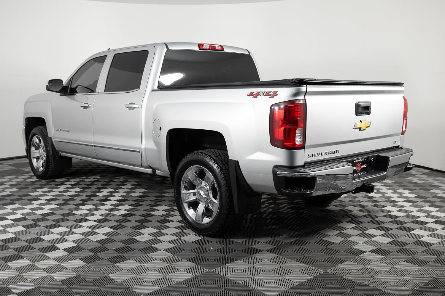 Used 2018 Chevrolet Silverado 1500 LTZ w/ Sport Package image 4