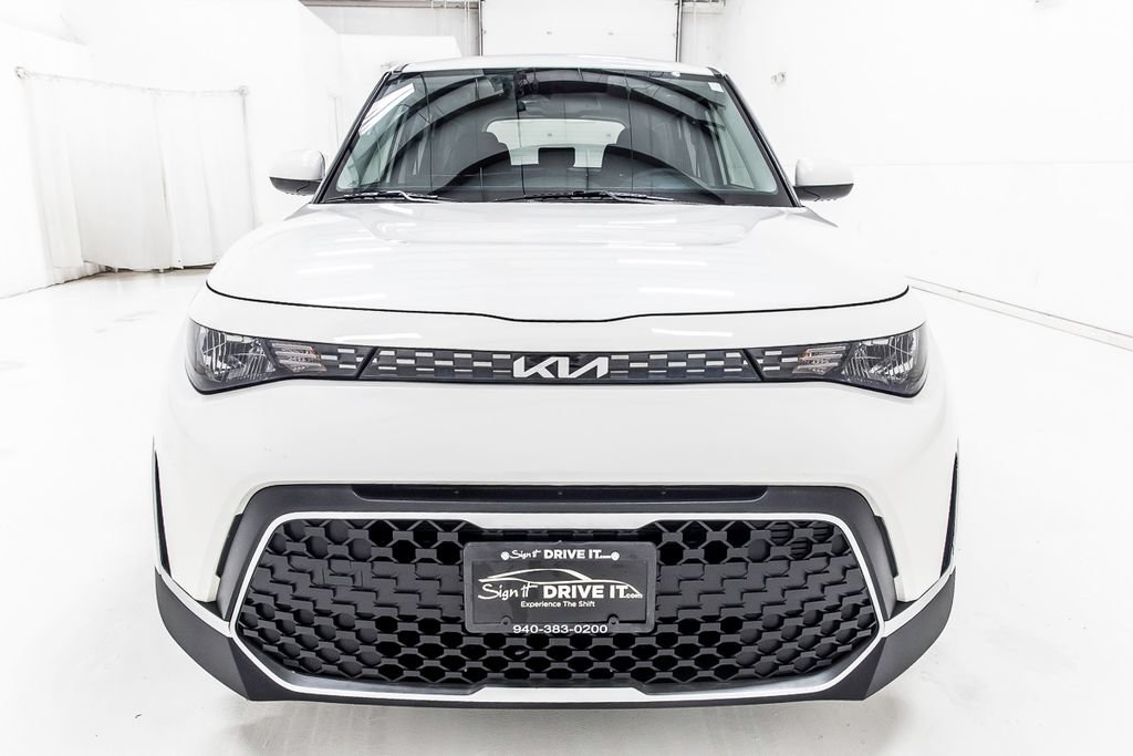 Used 2023 Kia Soul S FWD image 10