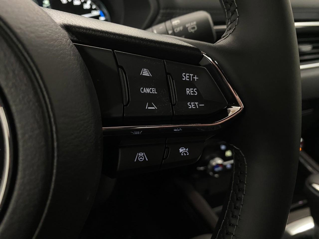 New 2025 MAZDA CX-5 Signature image 17