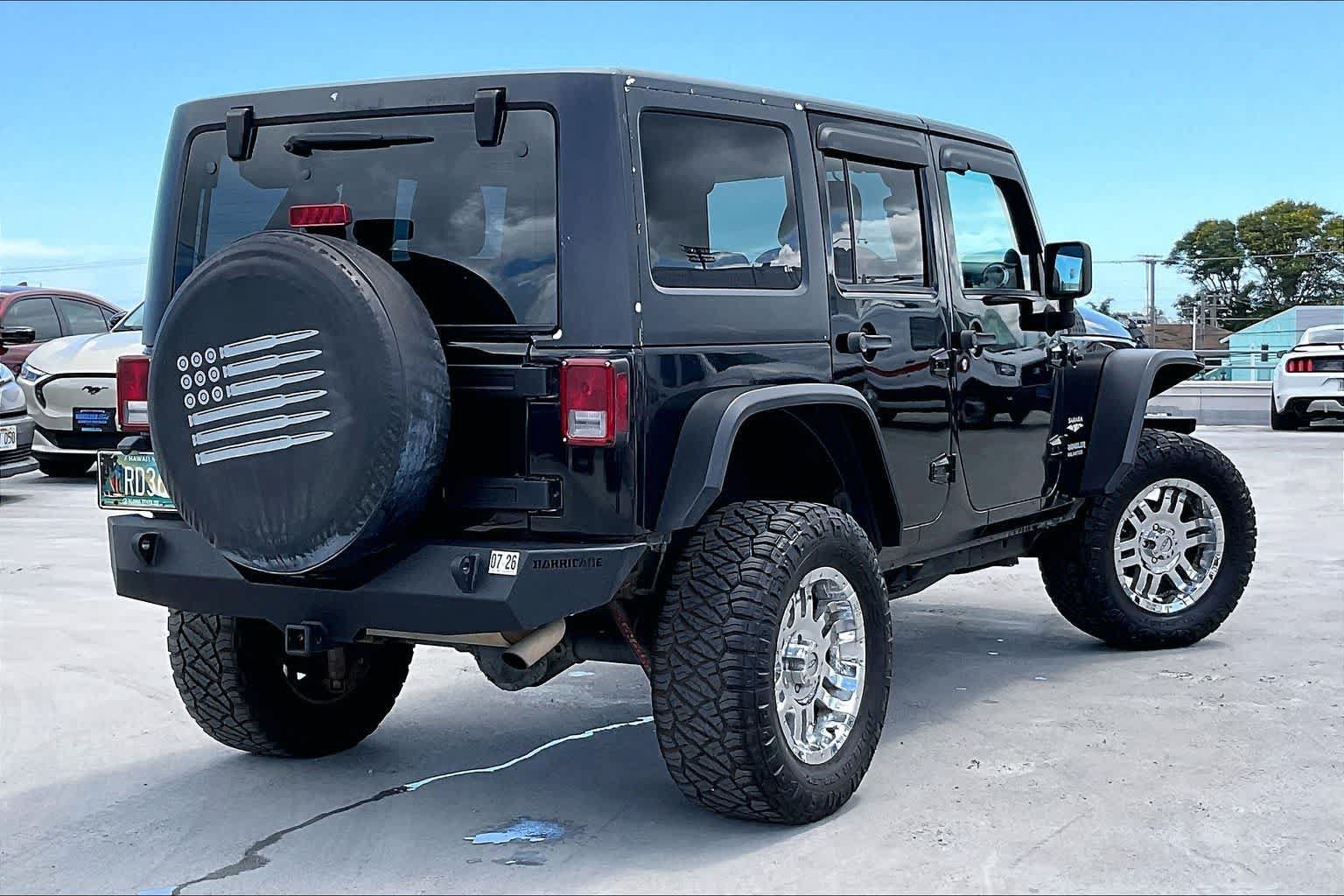 Used 2013 Jeep Wrangler Unlimited Sahara w/ Connectivity Group AWD/4WD image 22