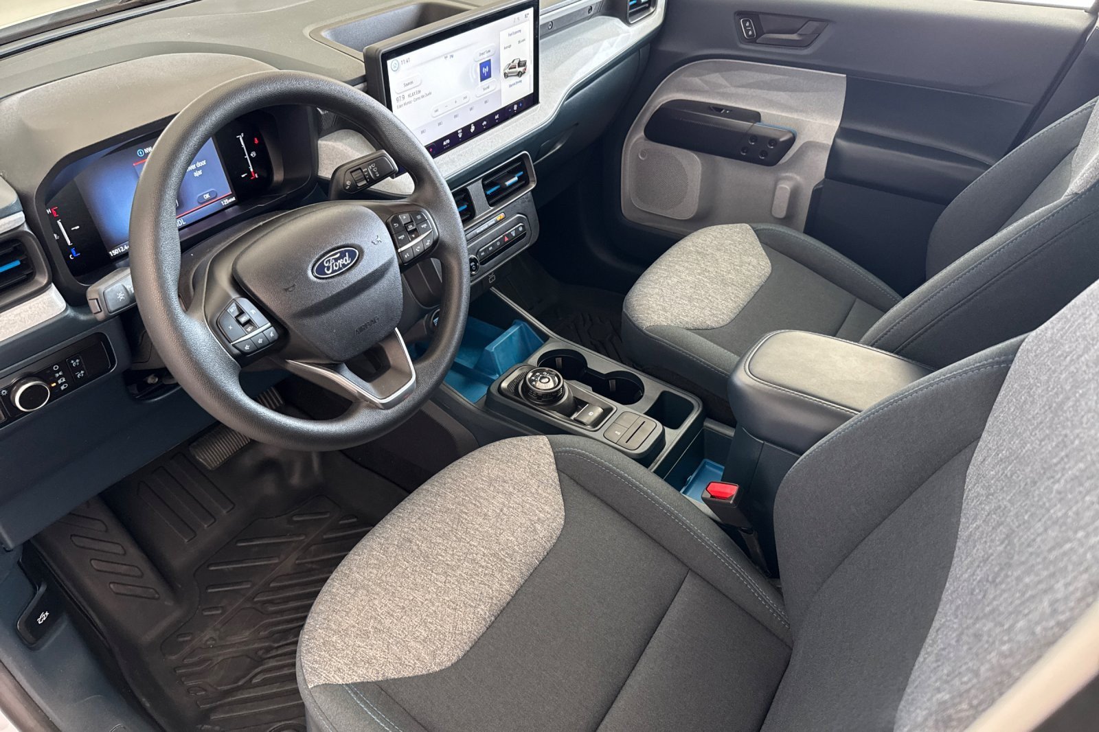 Used 2025 Ford Maverick XLT FWD image 9