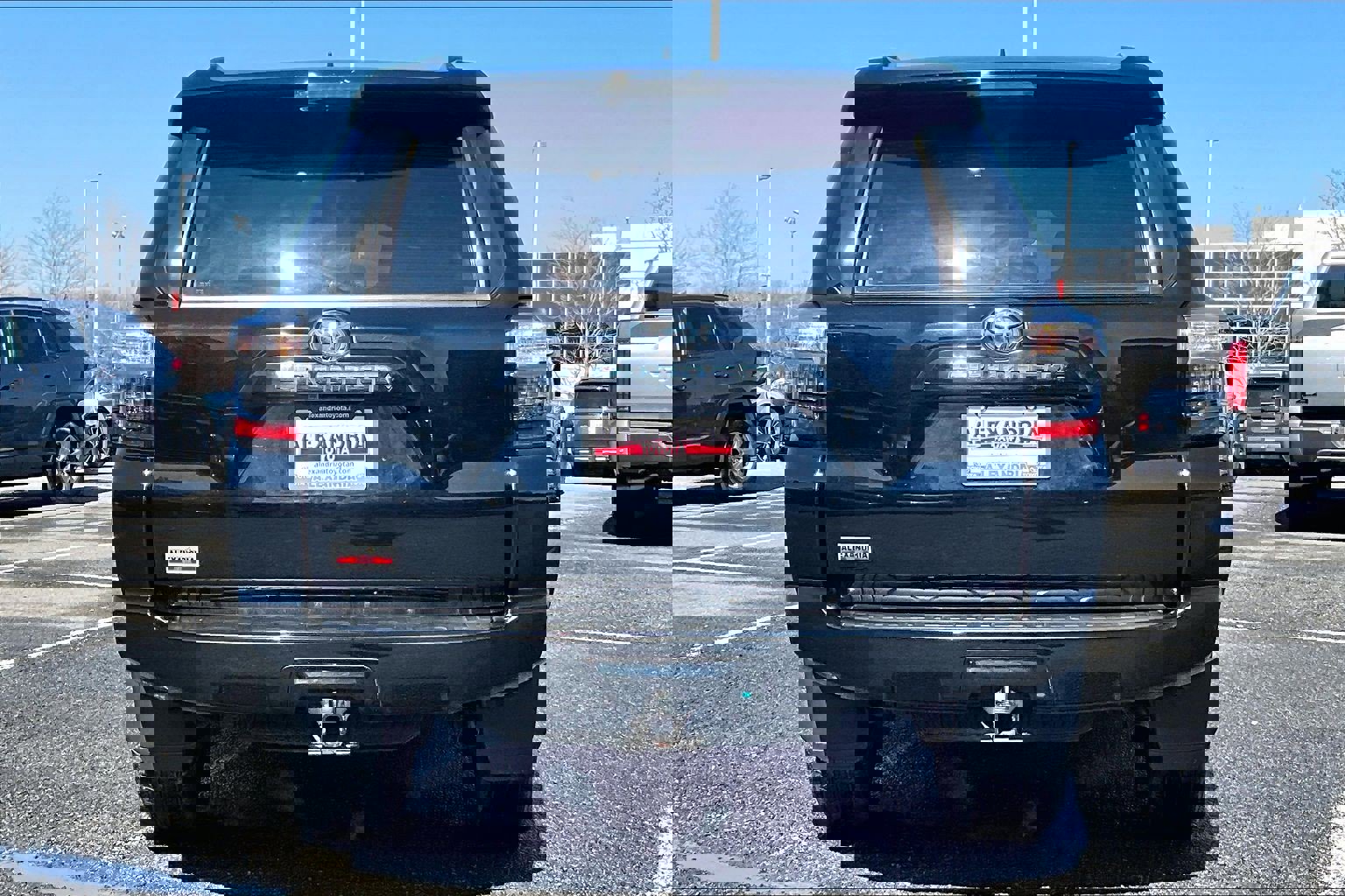 Used 2023 Toyota 4Runner SR5 Premium w/ Moonroof Package image 4