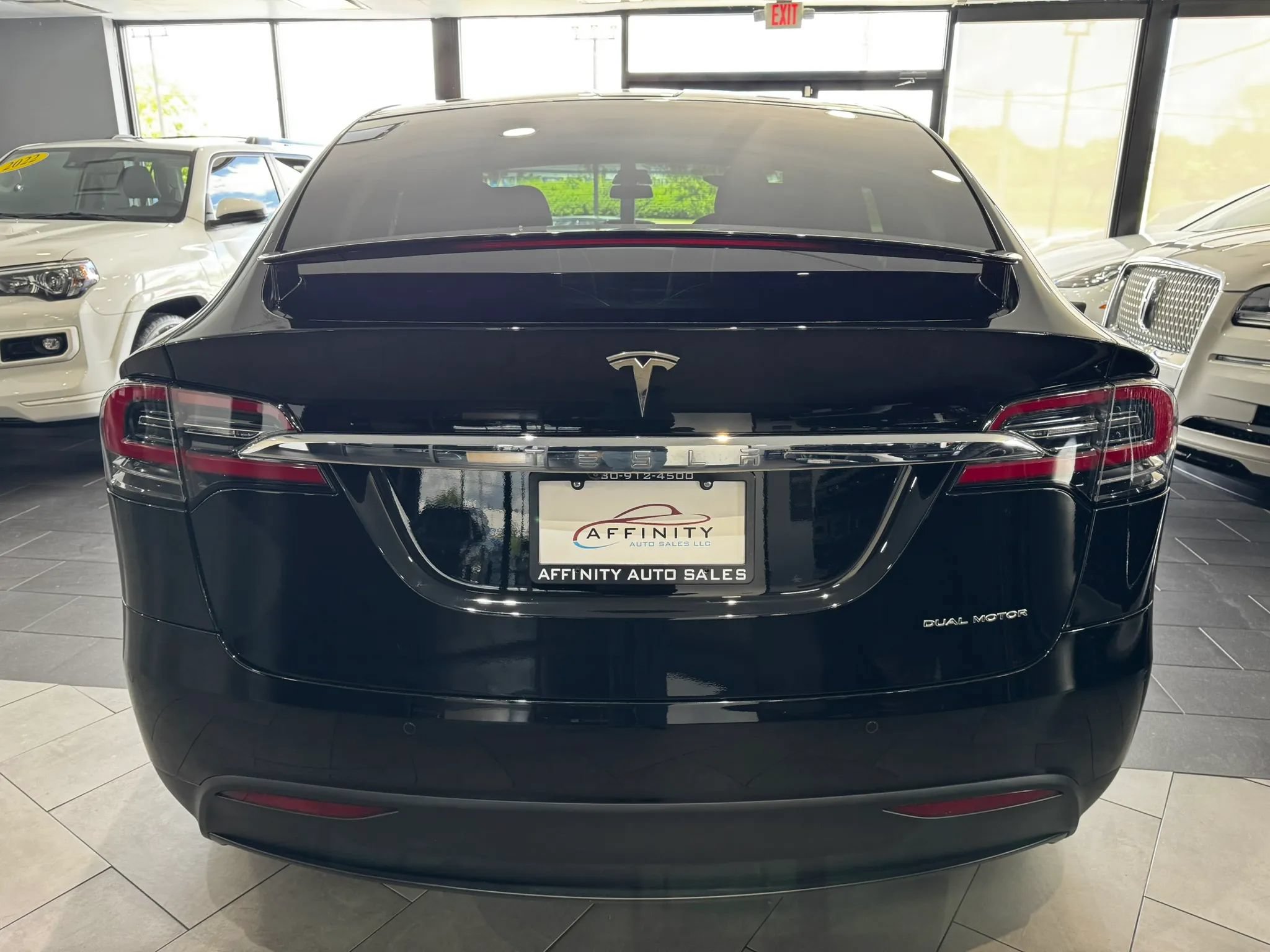Used 2020 Tesla Model X AWD/4WD image 4