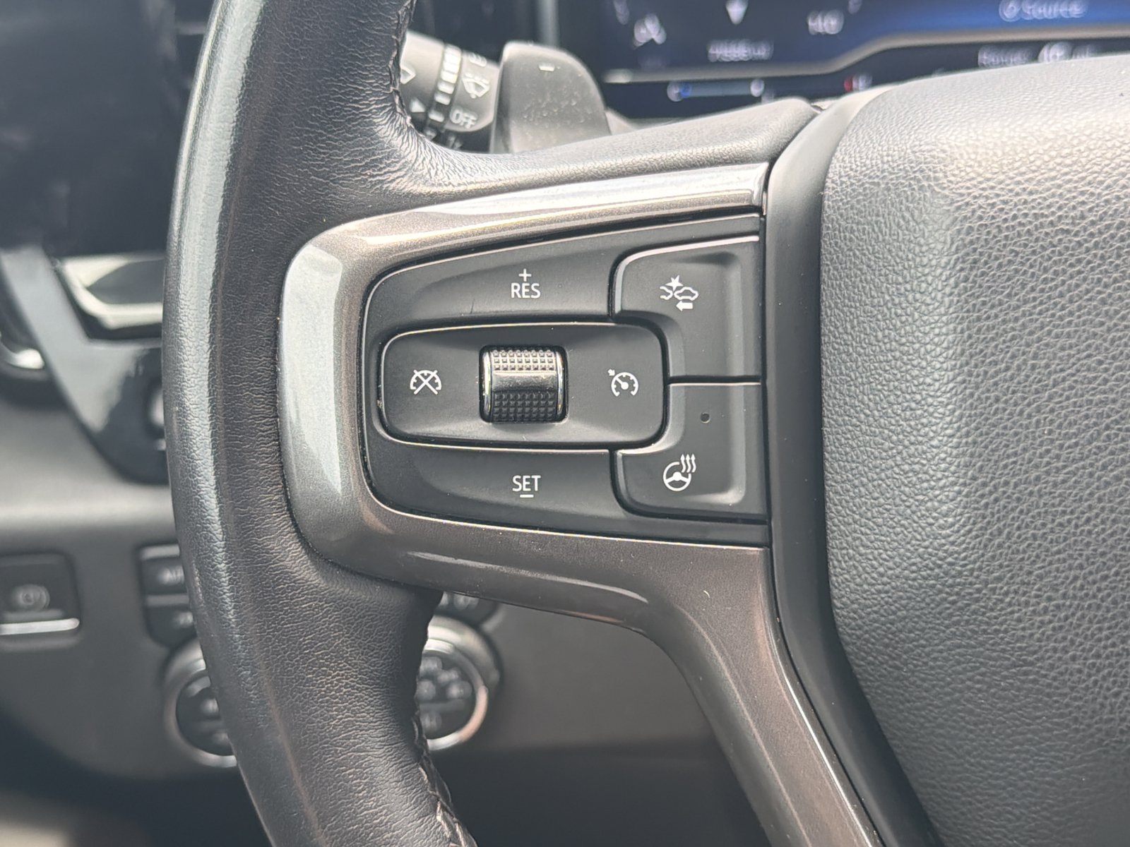 Used 2023 Chevrolet Silverado 1500 ZR2 w/ Technology Package AWD/4WD image 19