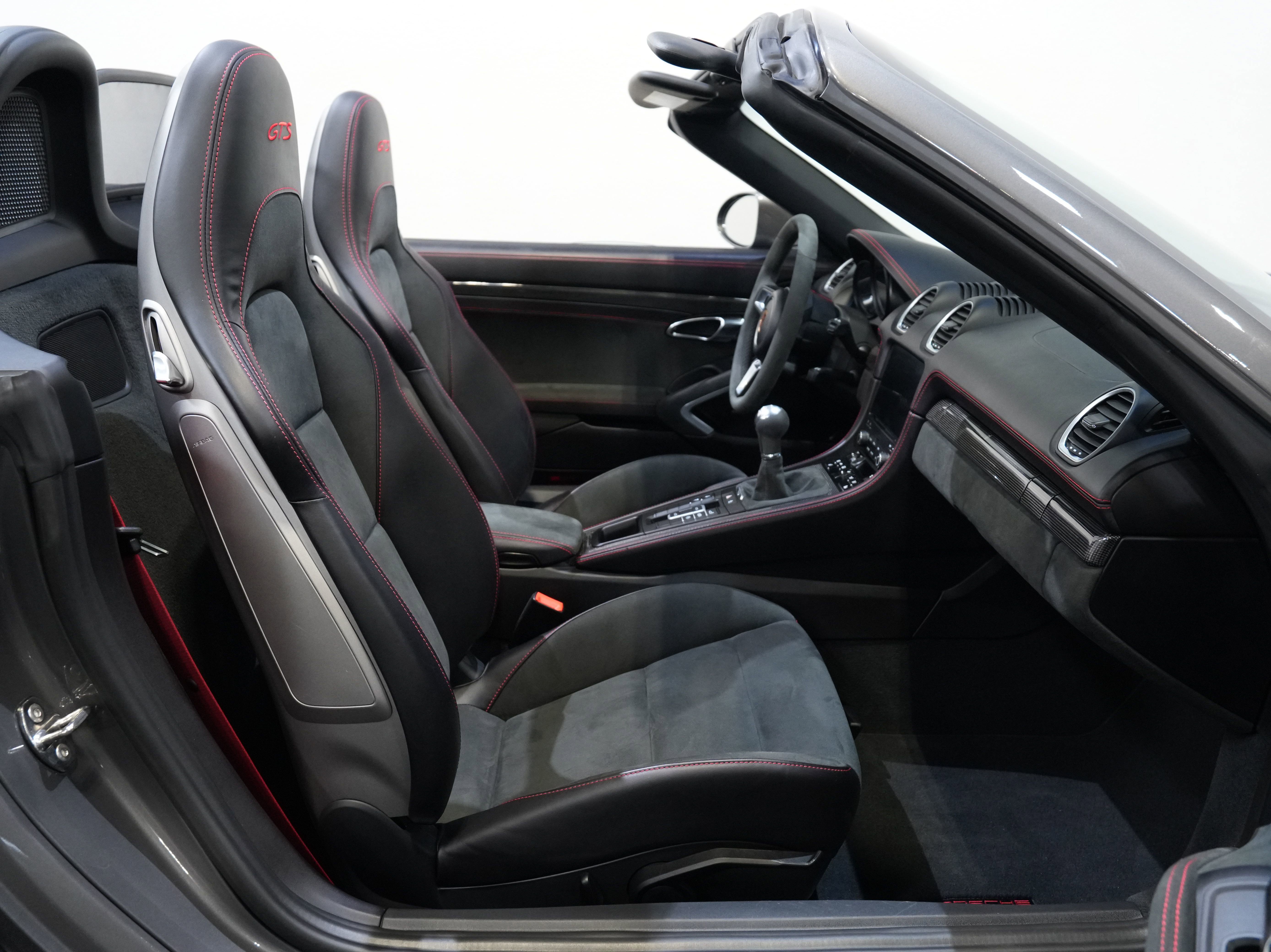 Used 2023 Porsche 718 Boxster GTS RWD image 33