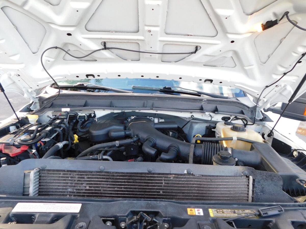 Used 2011 Ford F550 Luxury w/ PWR Equipment Group RWD image 15