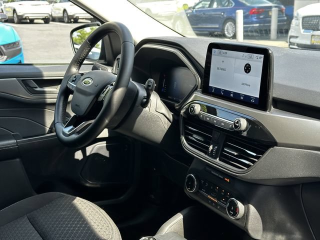 Certified 2024 Ford Escape Active AWD/4WD image 33
