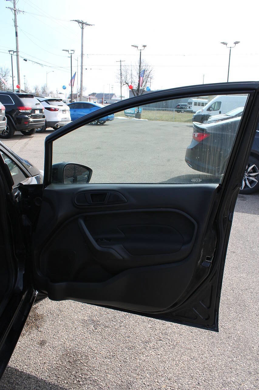 Used 2019 Ford Fiesta SE image 20