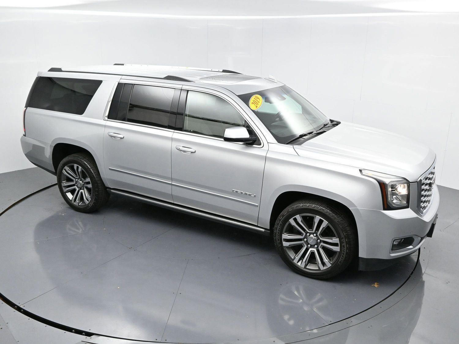 Used 2019 GMC Yukon XL Denali w/ Denali Ultimate Package AWD/4WD image 41