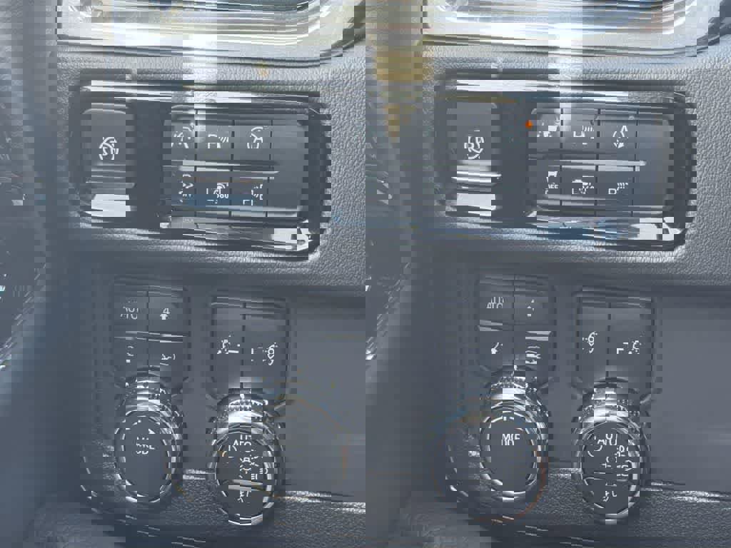 Used 2025 GMC Yukon Denali image 19