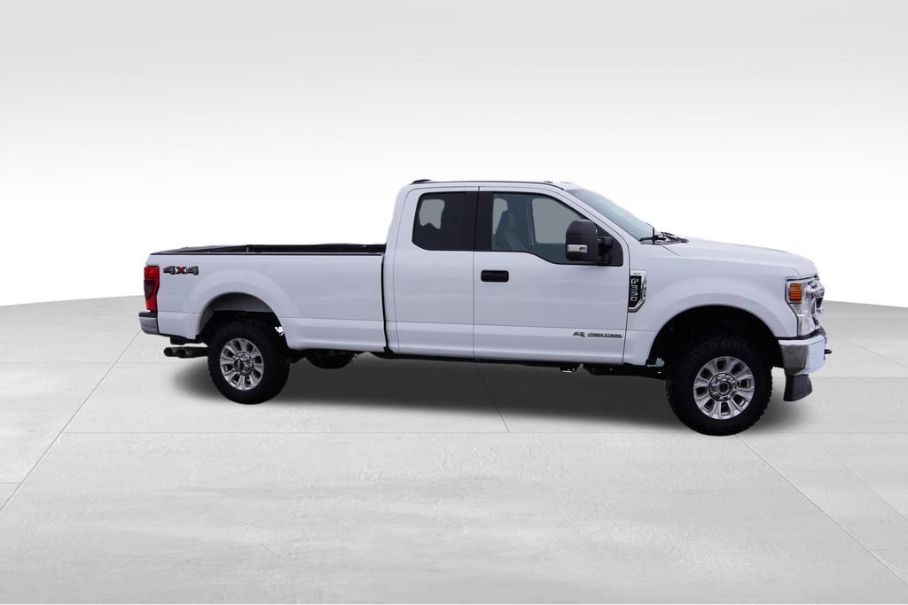 Used 2022 Ford F350 XLT image 3