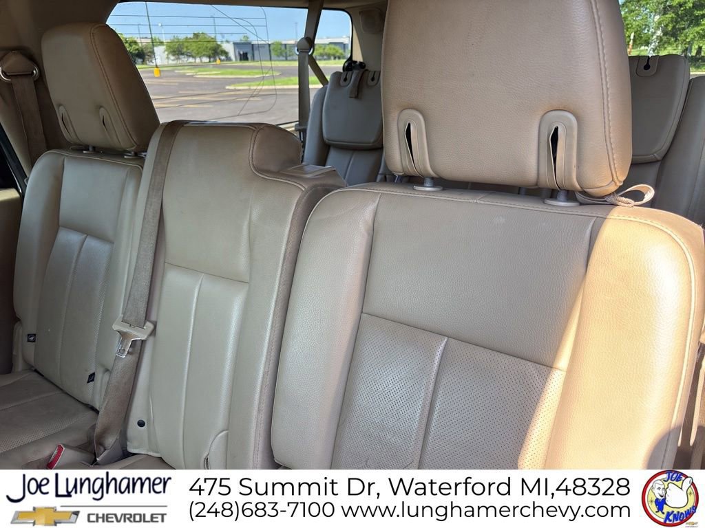 Used 2017 Ford Expedition EL XLT w/ Equipment Group 202A AWD/4WD image 13