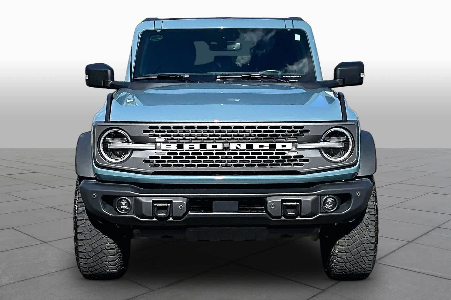 Used 2023 Ford Bronco Badlands w/ Sasquatch Package AWD/4WD image 4