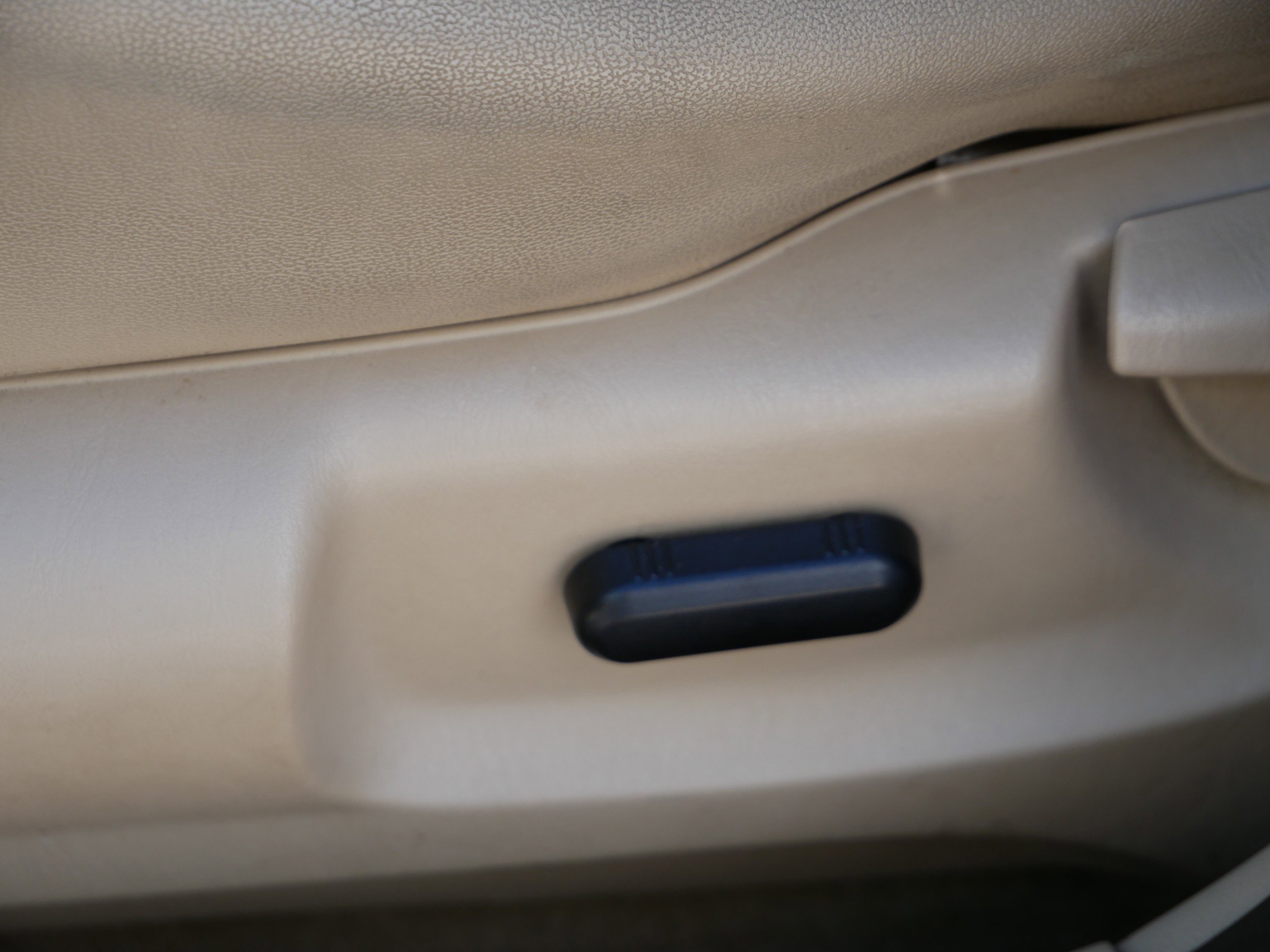 Used 2012 Ford Escape Limited AWD/4WD image 12