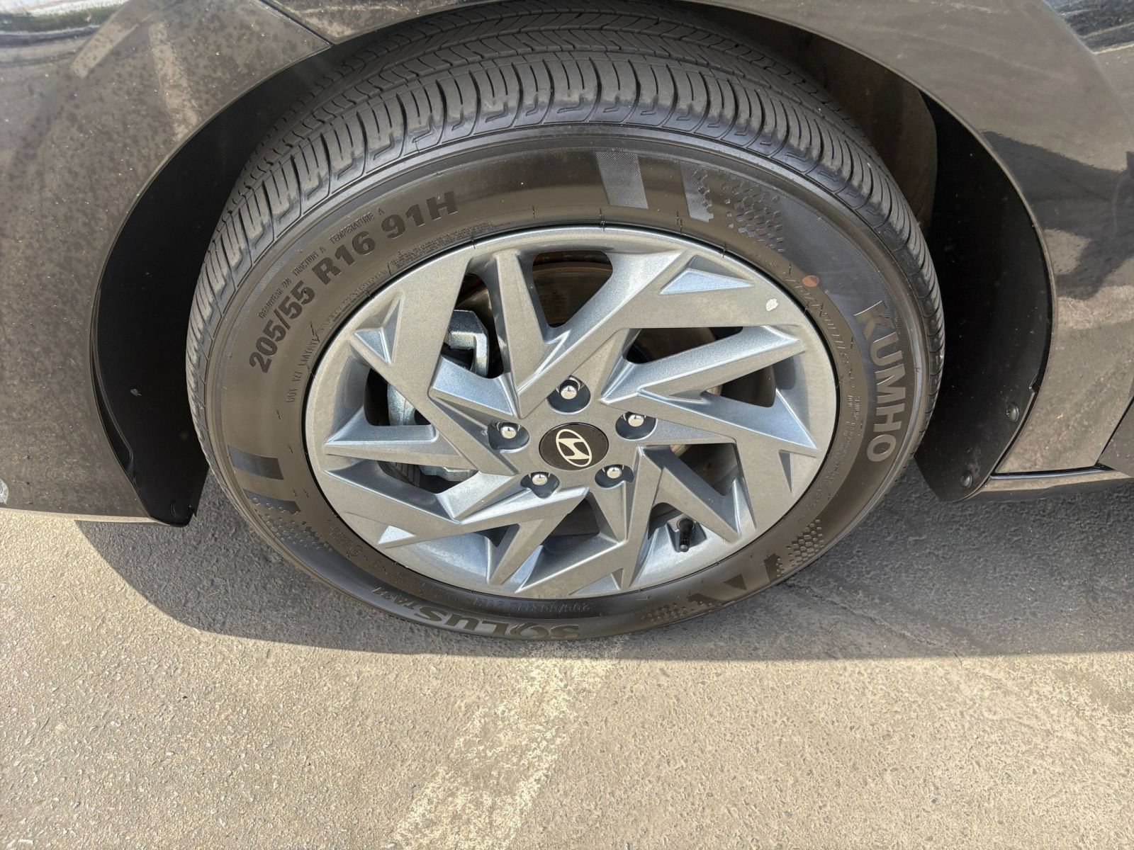 Used 2026 Hyundai Elantra Hybrid FWD image 24