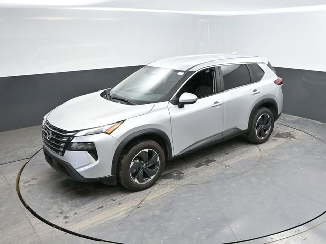 Used 2025 Nissan Rogue SV AWD/4WD image 40