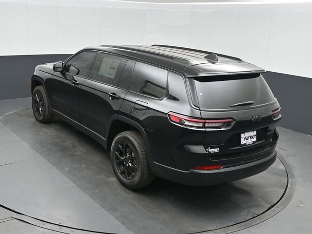 New 2025 Jeep Grand Cherokee L Altitude image 35