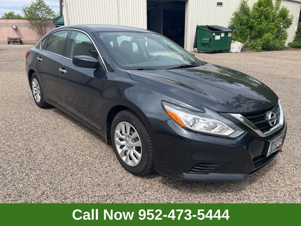 Used 2017 Nissan Altima 2.5 S w/ Power Driver Seat Package FWD image 1