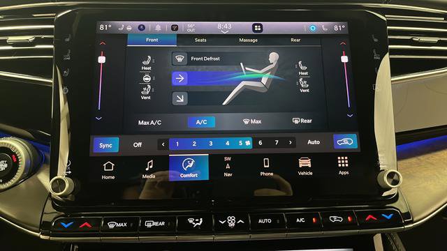 Used 2023 Jeep Grand Wagoneer 4WD w/ Flexible Seating Group image 18