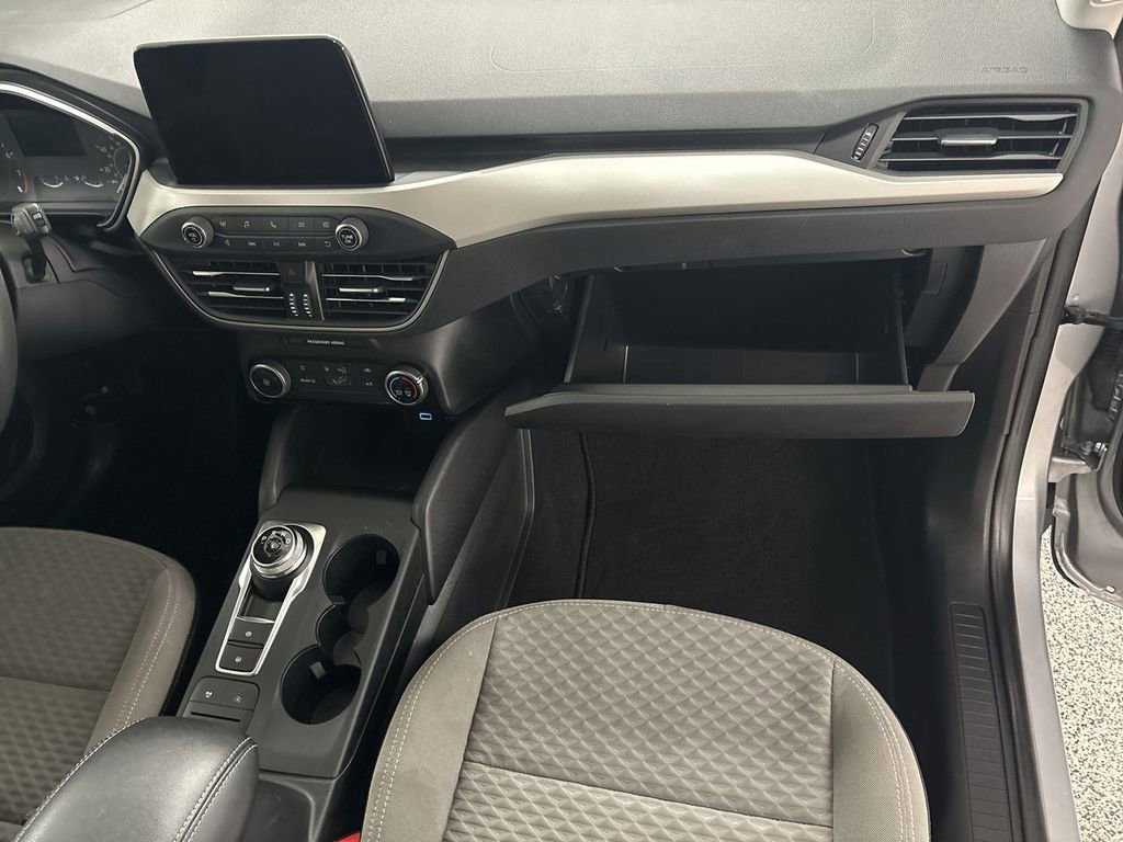 Used 2022 Ford Escape SE image 19