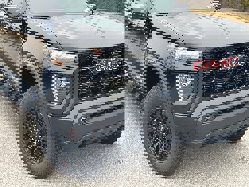 New 2026 GMC Canyon Elevation w/ Convenience Package image 6