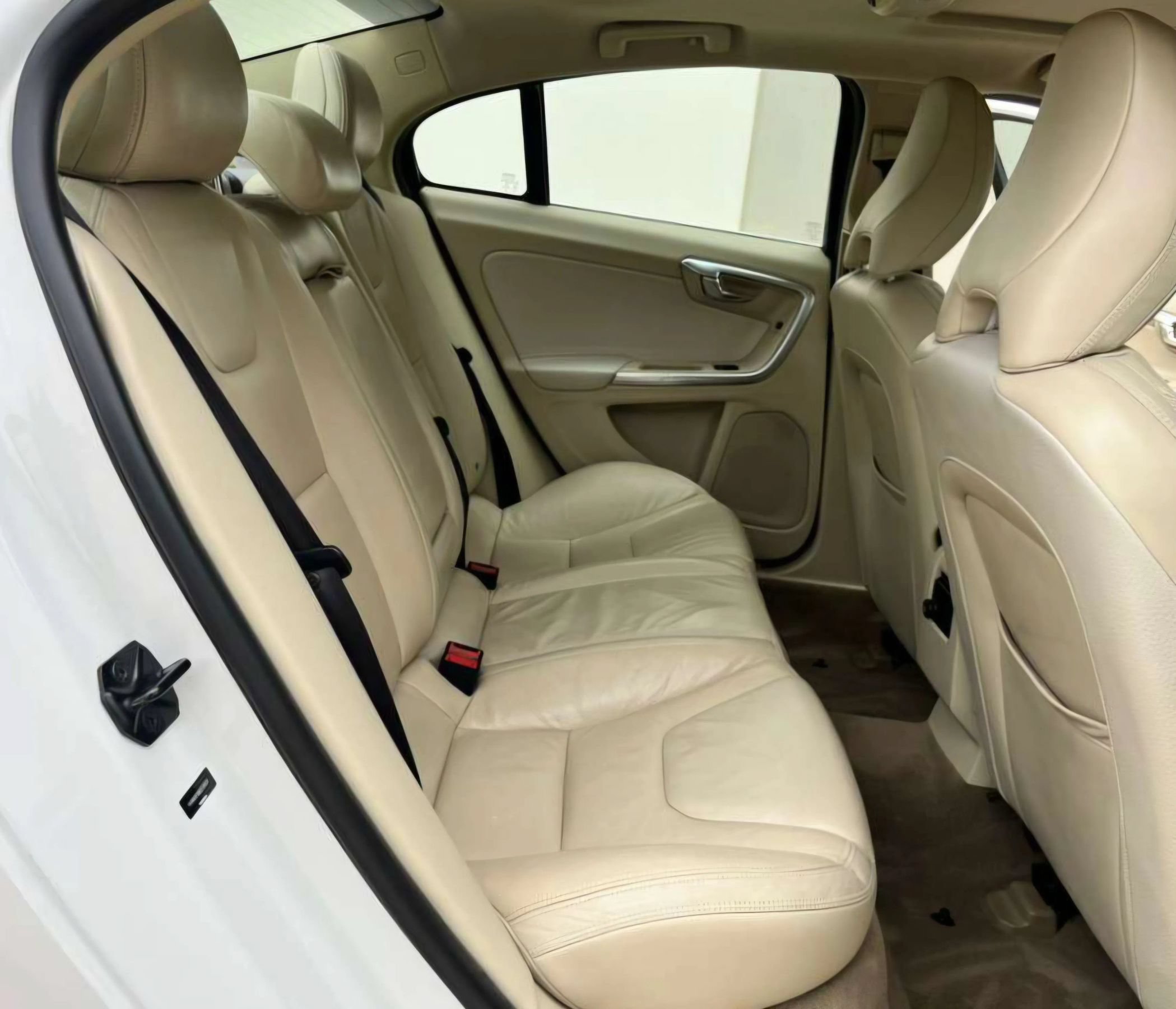 Used 2013 Volvo S60 T6 AWD/4WD image 32