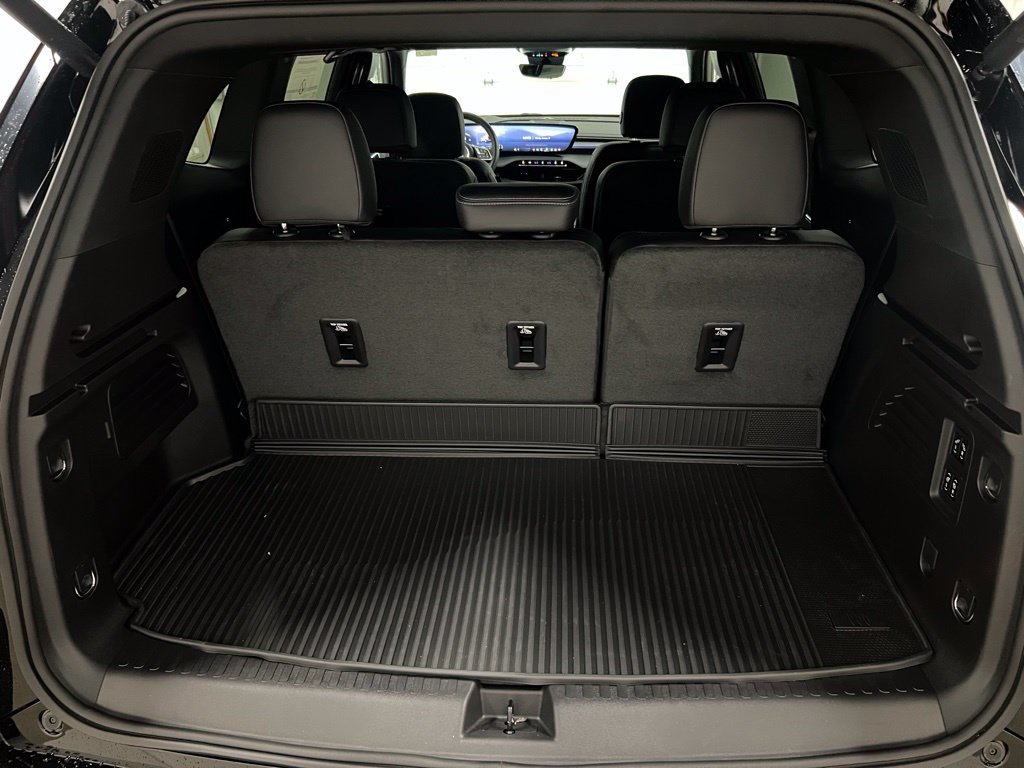 New 2026 Buick Enclave Sport Touring w/ Power Package FWD image 39