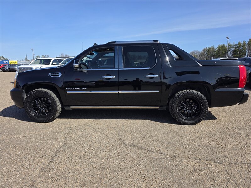 Used 2013 Cadillac Escalade EXT Premium AWD/4WD image 5