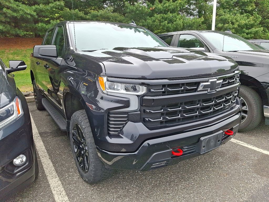 Used 2023 Chevrolet Silverado 1500 LT Trail Boss w/ LPO, Dark Essentials Package AWD/4WD image 3