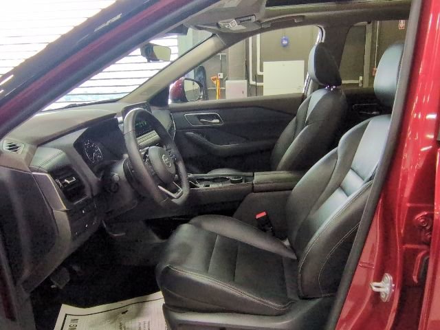 Used 2021 Nissan Rogue SL w/ Premium Package image 12