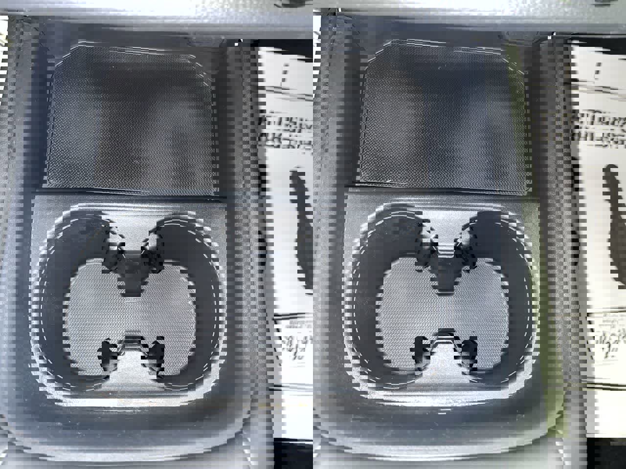 Used 2025 Honda HR-V LX image 21