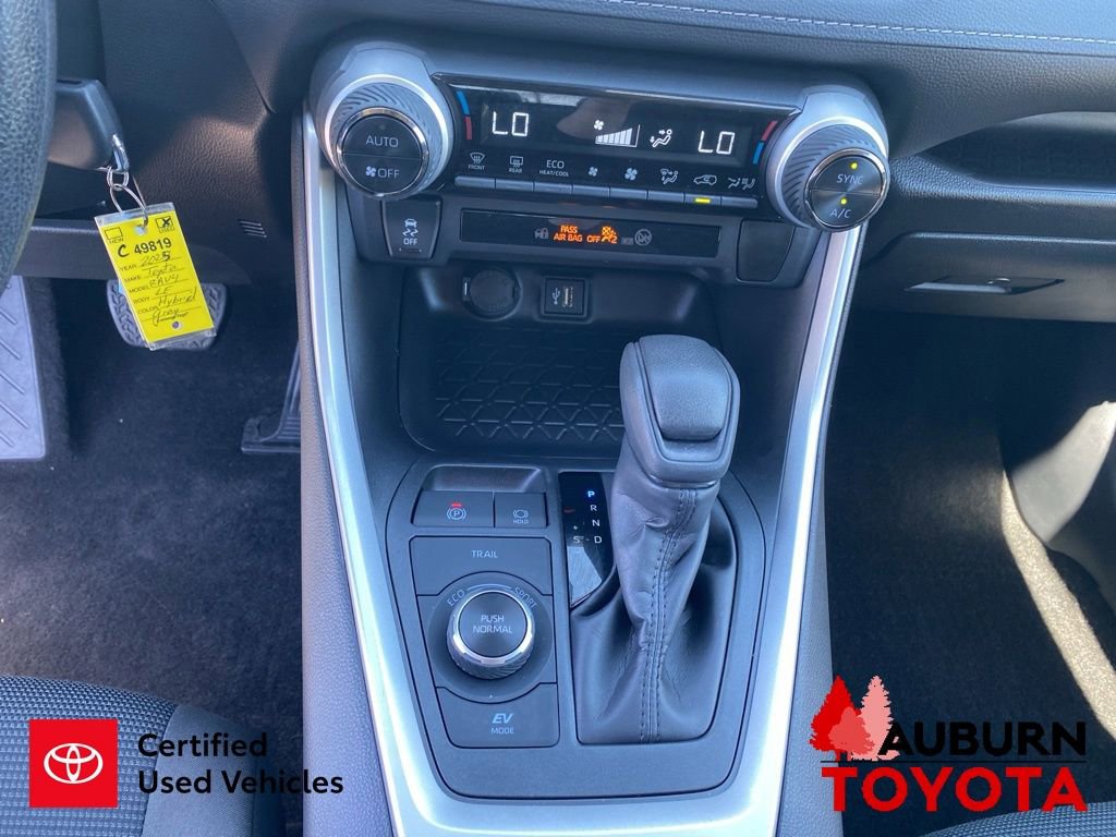 Certified 2025 Toyota RAV4 LE AWD/4WD image 38