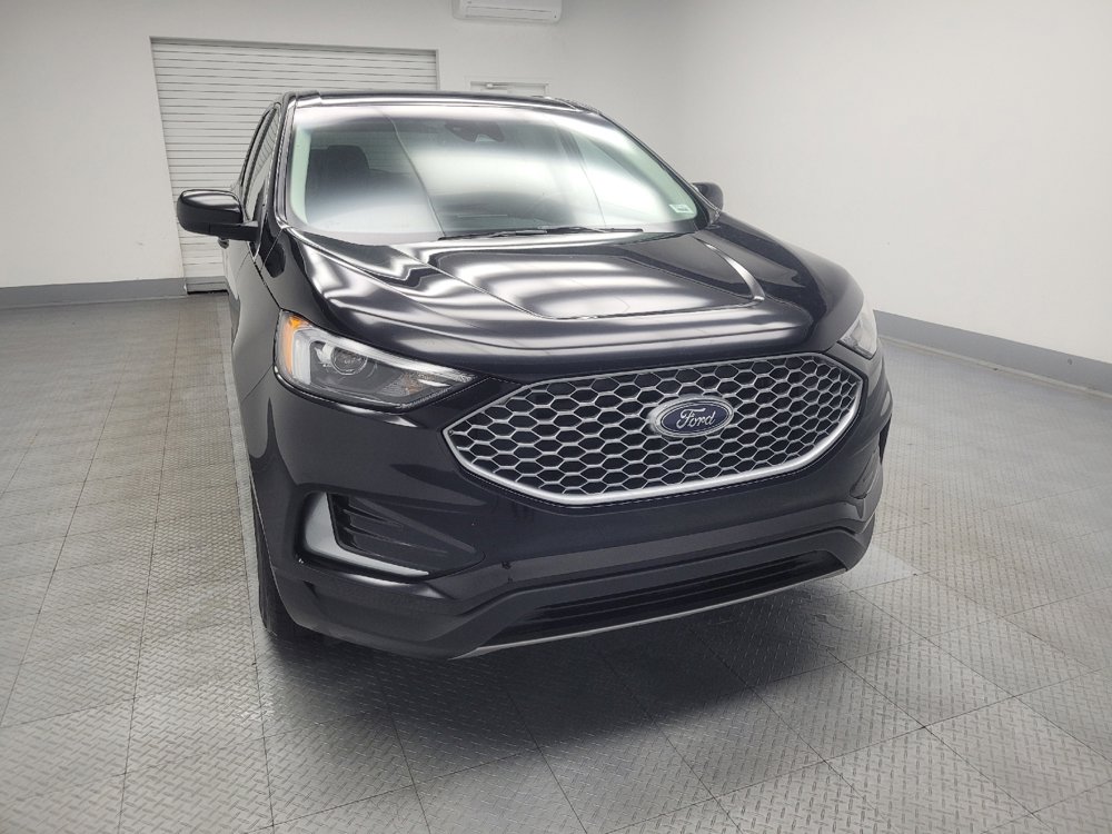 Used 2023 Ford Edge SEL image 14
