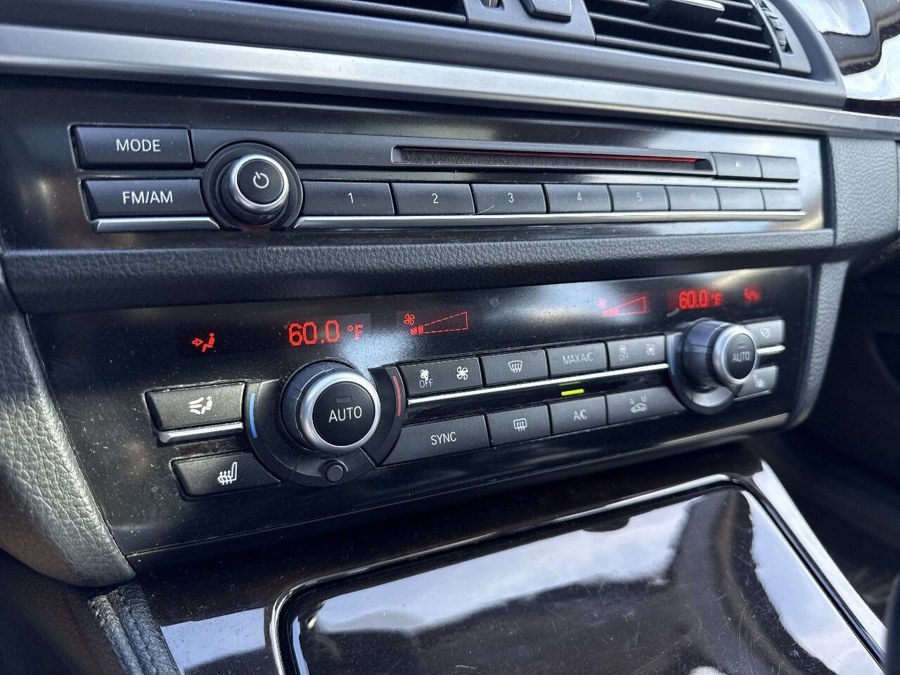 Used 2015 BMW 528i Sedan image 39